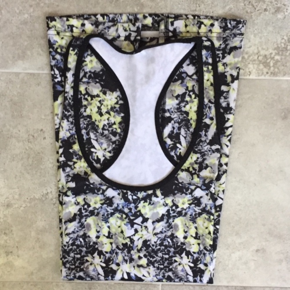 Lululemon Cool Racerback,Size 4 - Picture 7 of 7